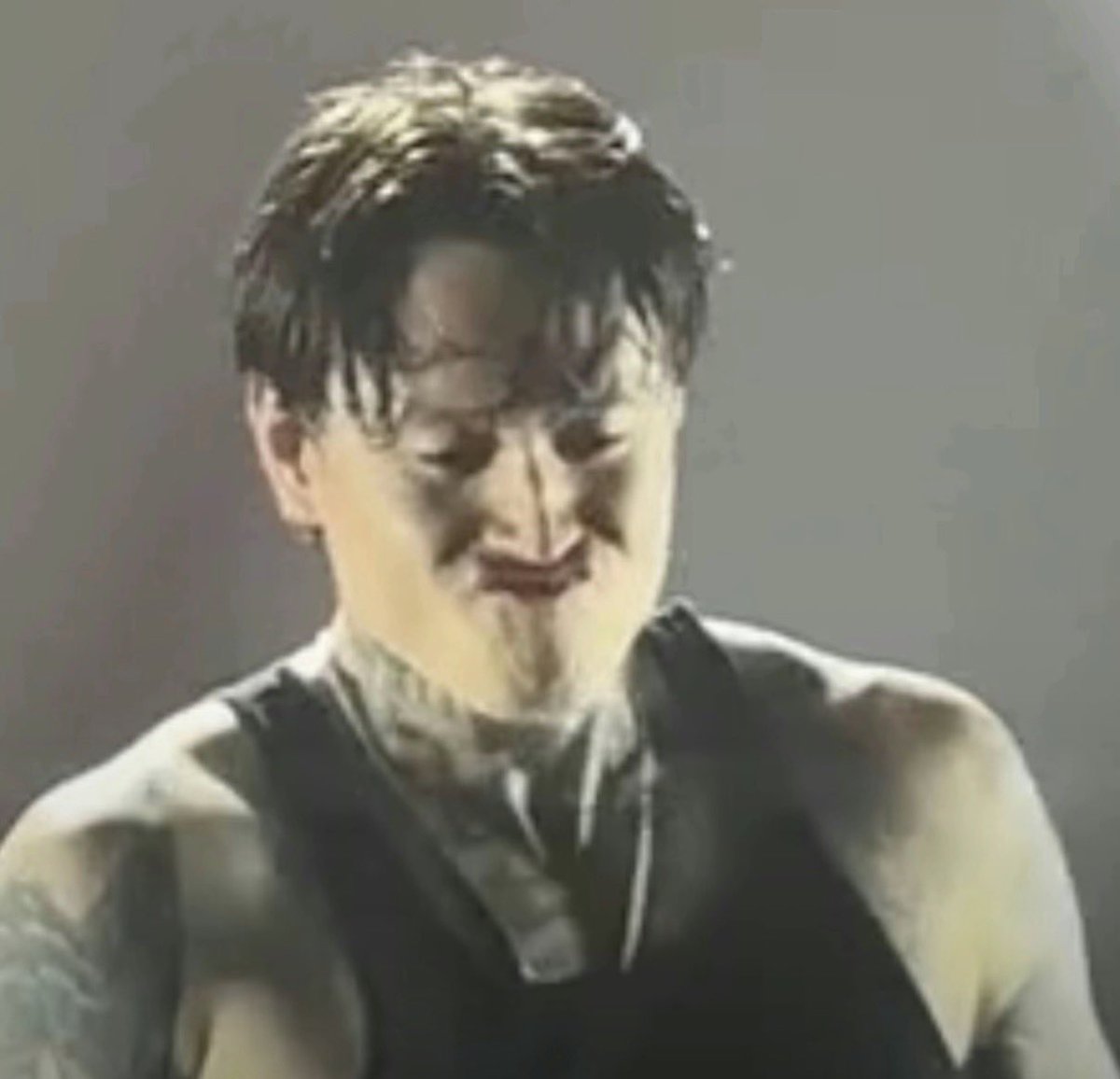 Q U E E N tweet media