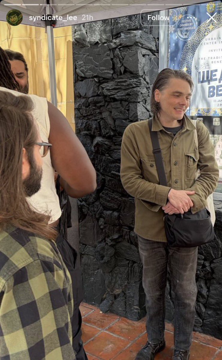 Emo Raviolposting ➡️ IEROWEEN L.A tweet media