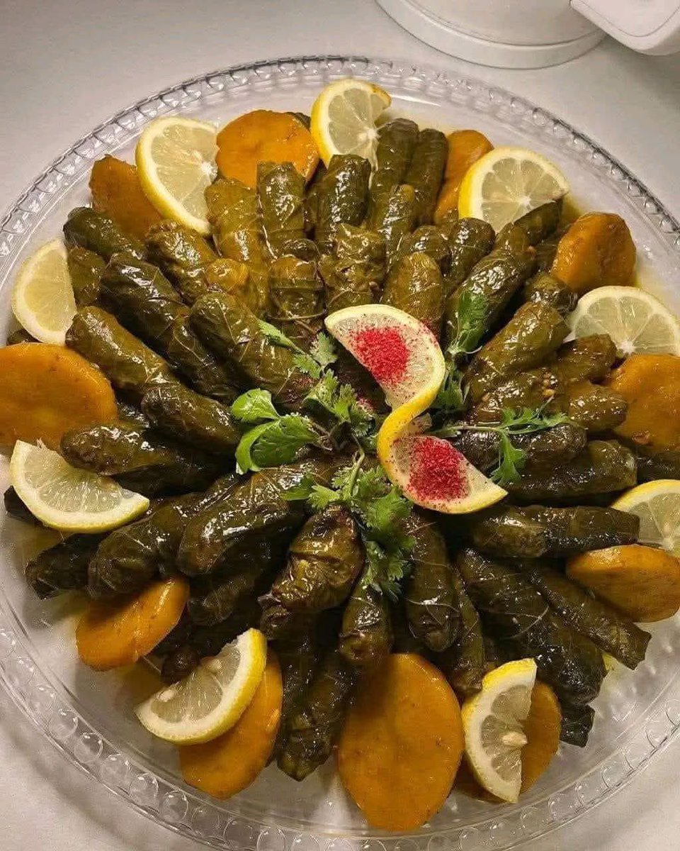 Marwanyonss's tweet photo. اهم ورق في حياتي بعد ورق الفلوس♥ https://t.co/B2Gysz5nJm