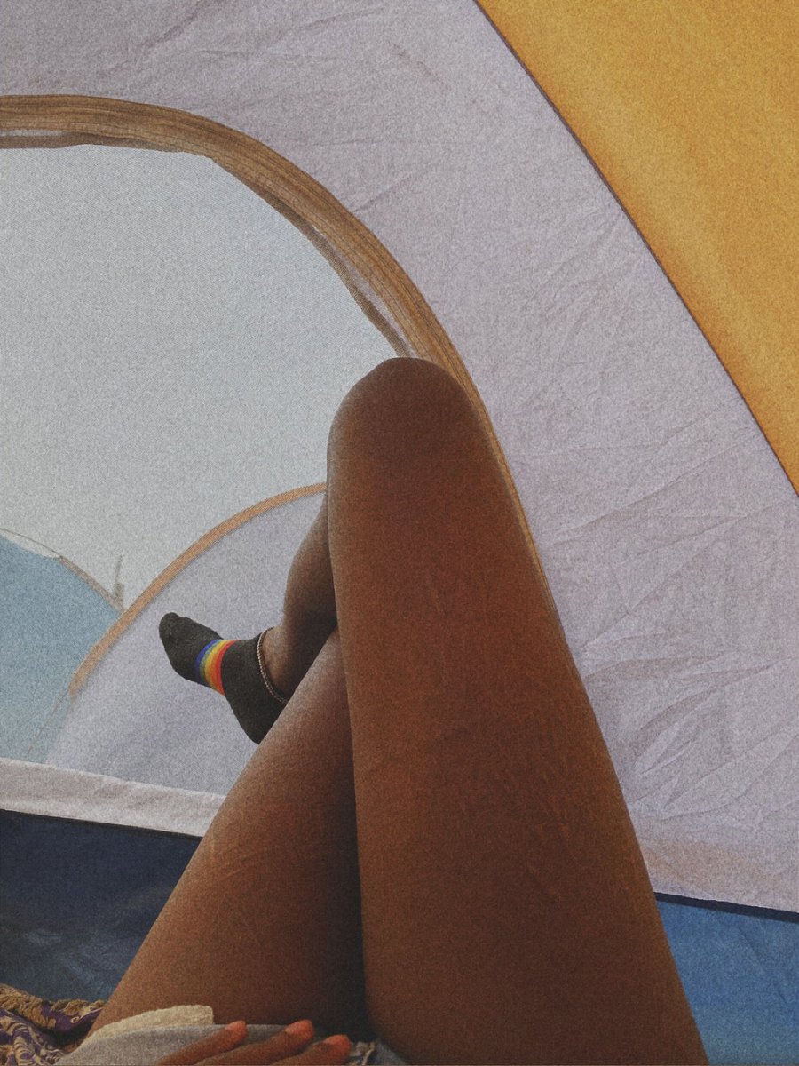 LEAVE ME AL0NE tweet media