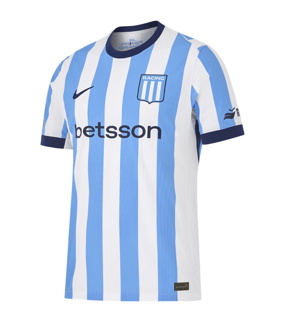 LeandroAdonio's tweet image. 🔝 La comparación entre la última camiseta de #Racing por #Kappa y la nueva camiseta de #Racing por #Nike.