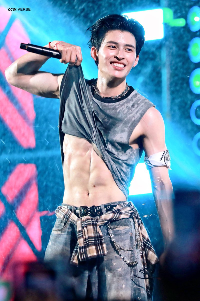 คุณมัมของพุวีน tweet media