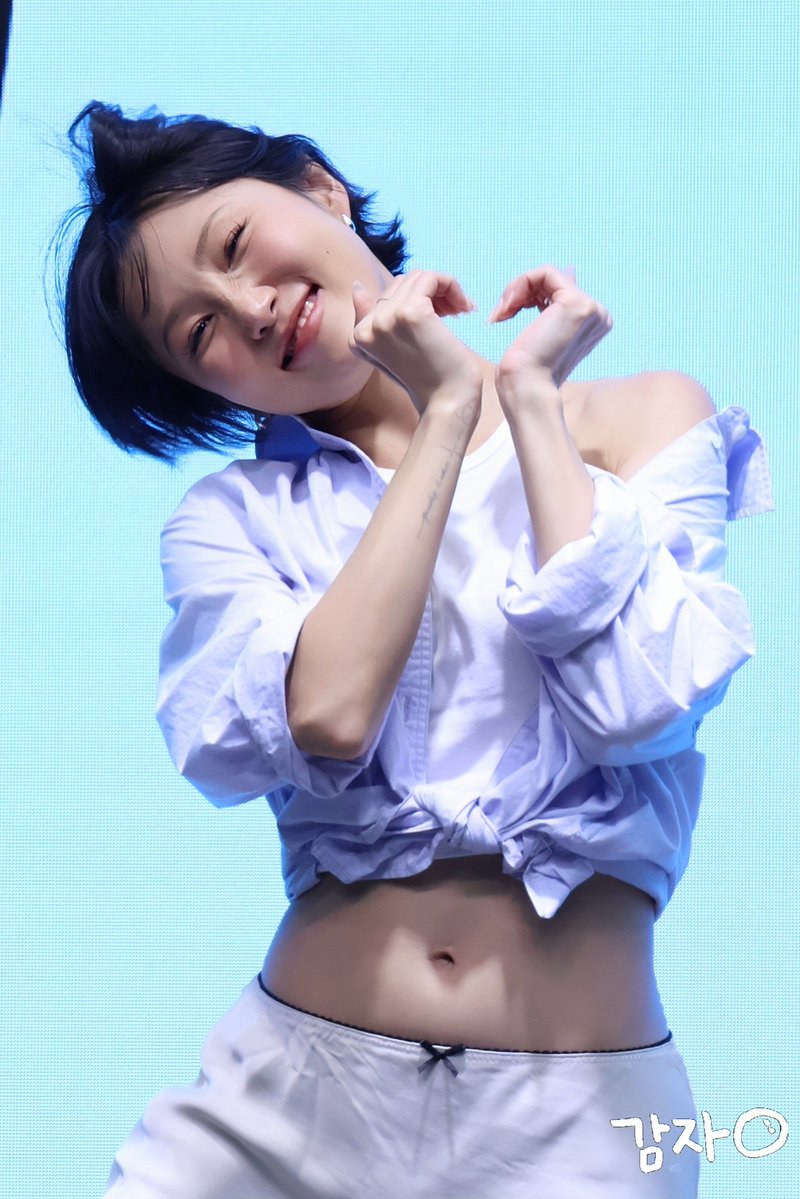 kate ⚢ tweet media