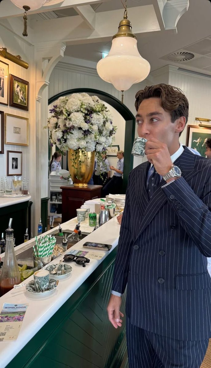 addi 🦋 GR1NDR app developer tweet media