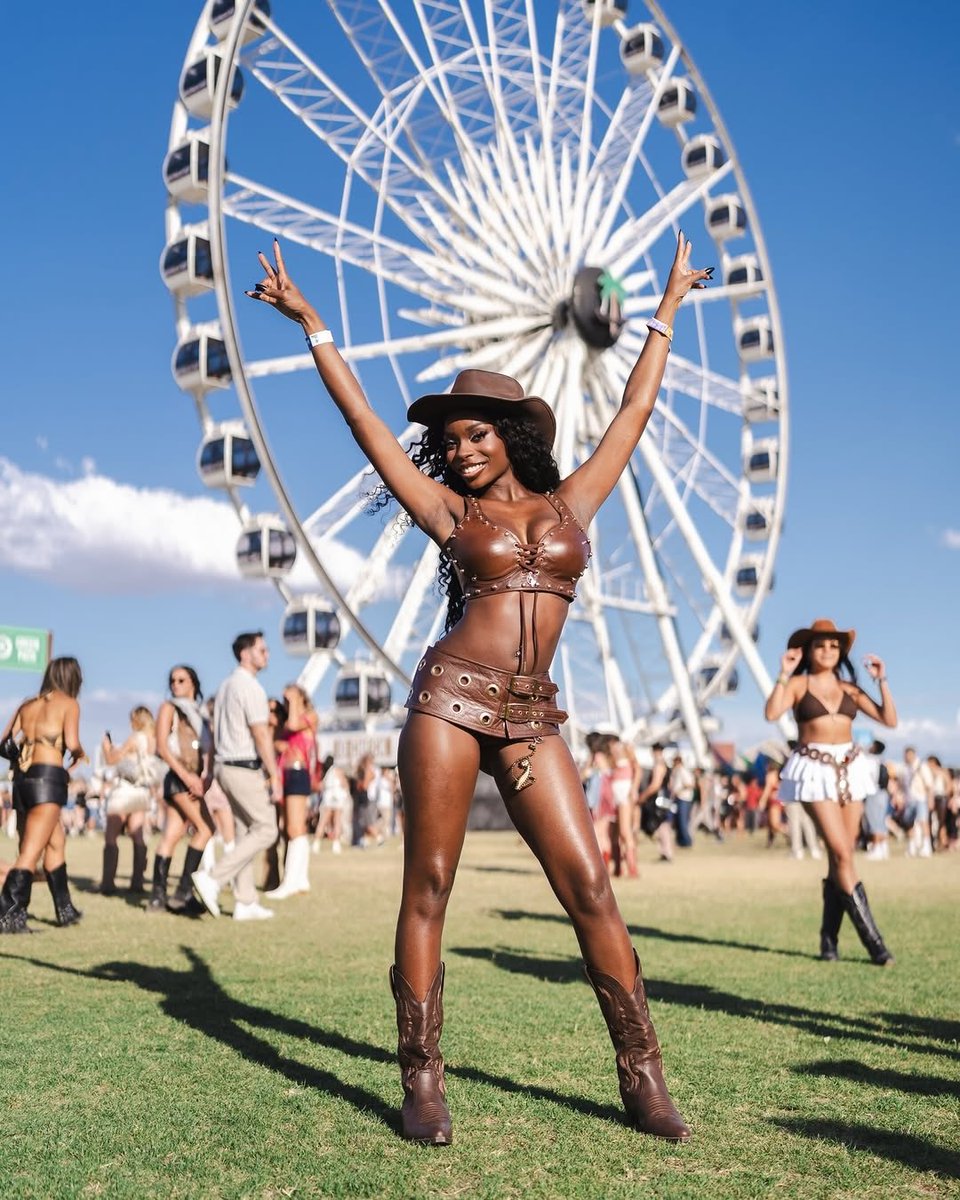 Deeds Magazine tweet media