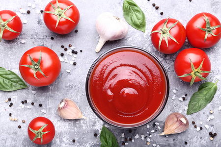 lupe gomez tweet media