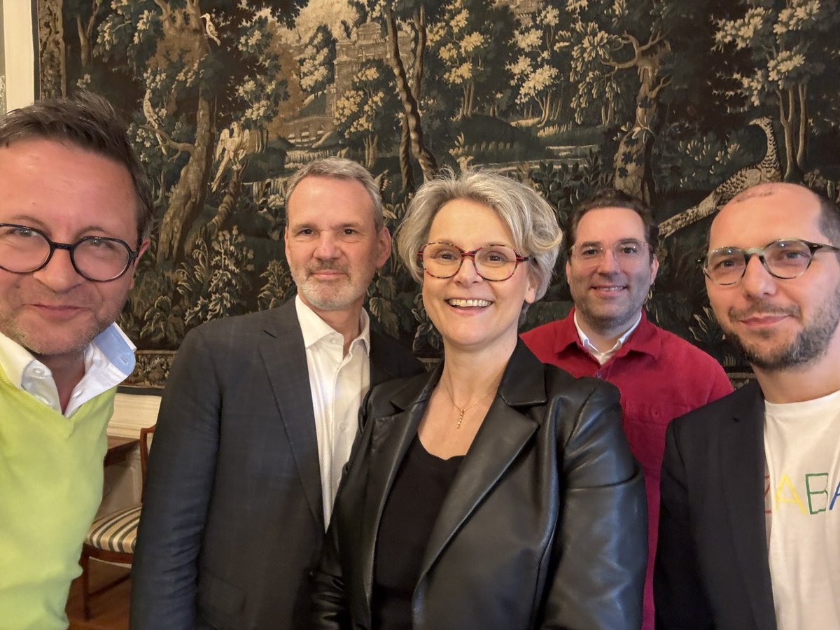 Astrid Harz tweet media