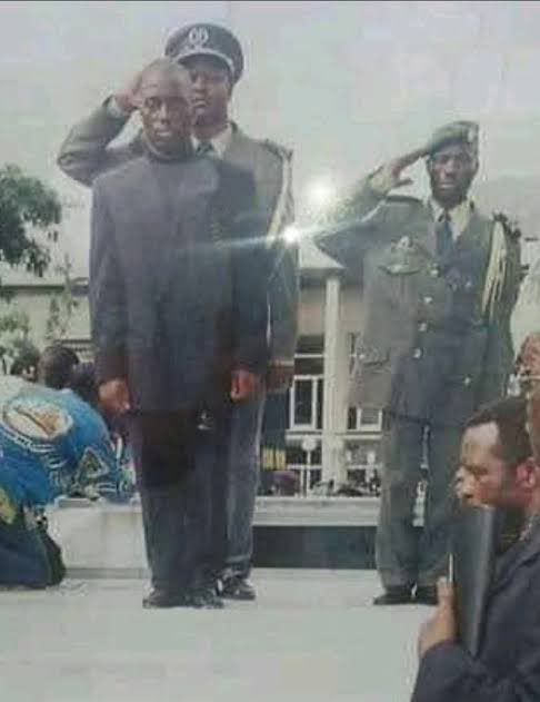 Kagame made This Man a president of D.R Congo for a secret reason.
Just Look at him and Tell me.
God saved Congolese people from this hungry Hyena 🇨🇩✊🏼🙏🏼
Long Live New President 
Long Live Tshisekedi ❤️