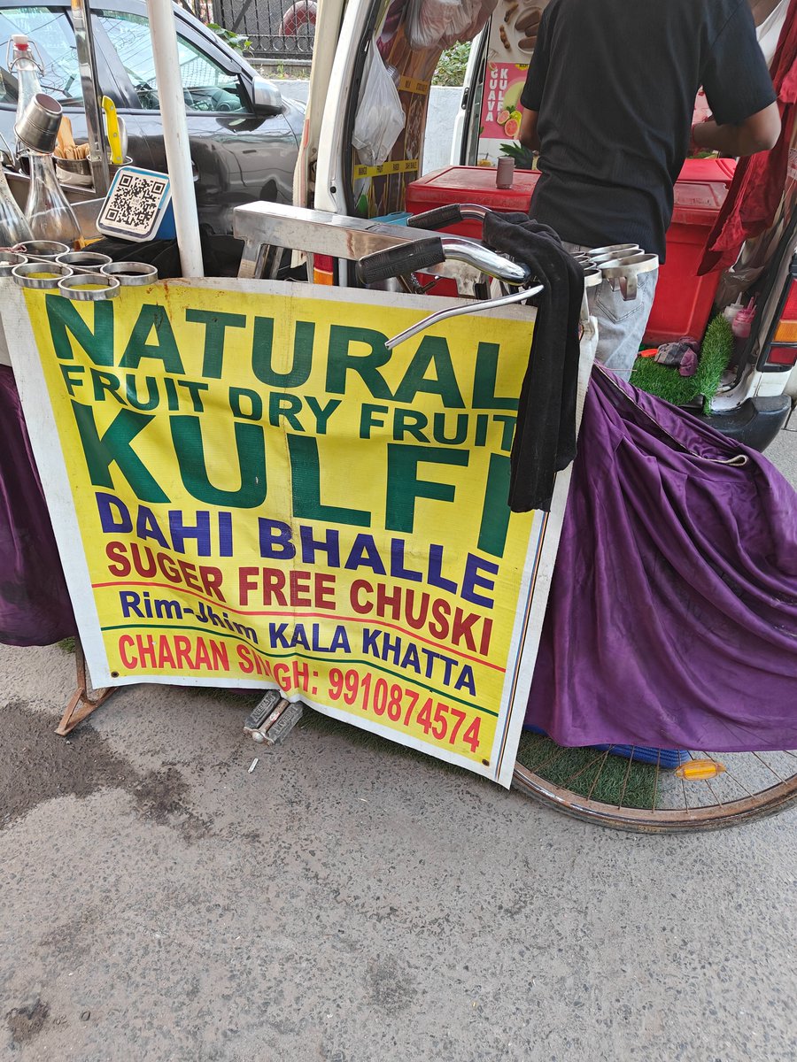 chatshubham's tweet image. Charan singh #kulfi wale #best in taste reasonable #cost  best in  #taste #must have south extension #delhi  near moti mahal