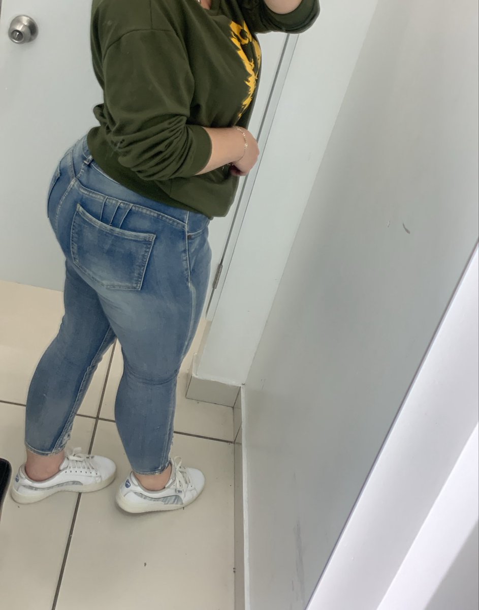 Cinderella ❤️💙🇨🇺🇭🇳 tweet media