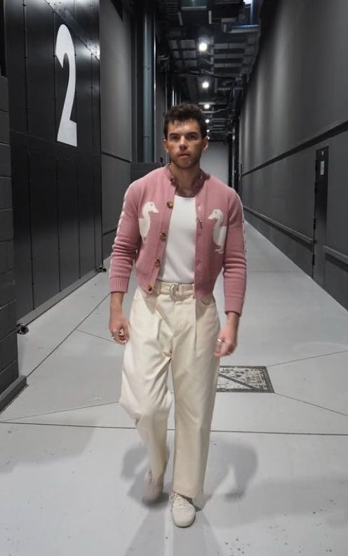 anna 🪞✨️ madrinha do elliot bridgerton tweet media