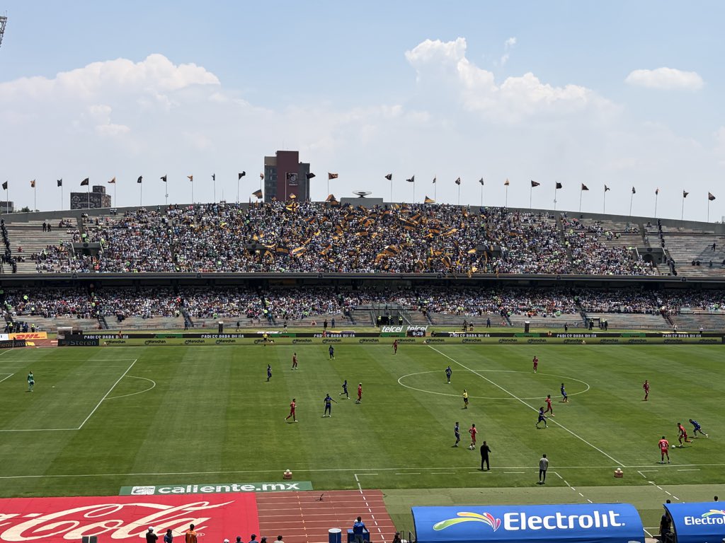 ¡México, Pumas, Universidad!