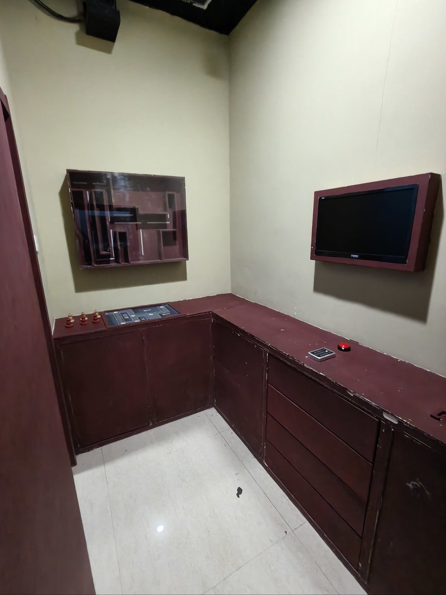 mojo blast tweet media