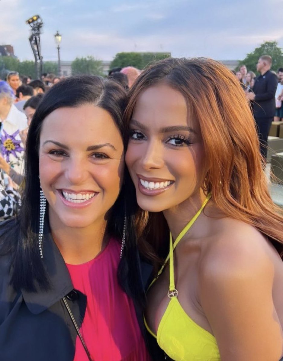 Anitta Press tweet media