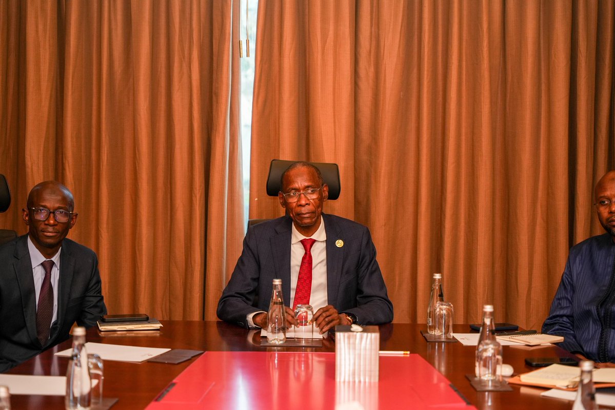 miaae_senegal's tweet image. 🇸🇳 Diplomatie | Participation du #Sénégal à la réouverture du siège de la CEN-SAD et renforcement de la coopération avec la #Libye

À l’invitation de son homologue libyen, Son Excellence Monsieur Cheikh NIANG, Ministre de l’Intégration africaine, des Affaires étrangères et des