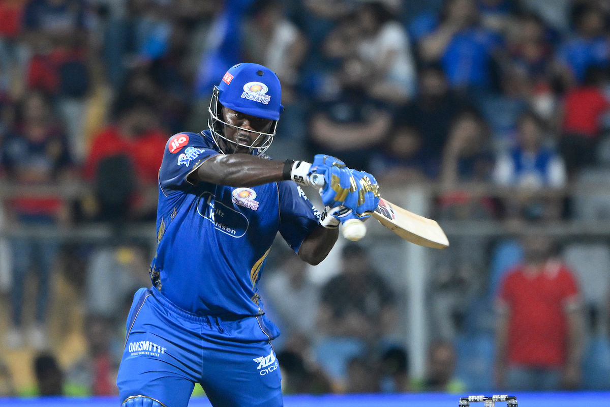 cricbuzz's tweet image. Should Sherfane Rutherford be batting higher up for Mumbai Indians? 🤔 #HaveYourSay