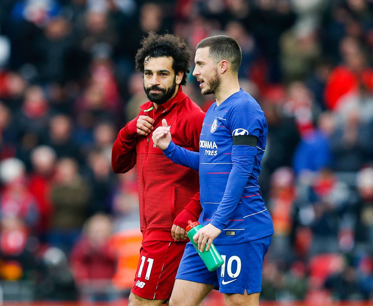 ActuFoot_'s tweet photo. TOUT LE MONDE A DÉJÀ COMPARÉ SALAH 🇪🇬 ET HAZARD 🇧🇪.

Mais eux… 𝗜𝗟𝗦 𝗦𝗘 𝗞𝗜𝗙𝗙𝗘𝗡𝗧. 😁🥰

🗣️ Eden Hazard : « J’étais content de le voir marquer ce week-end.

𝗢𝗡 𝗔 𝗧𝗢𝗨𝗝𝗢𝗨𝗥𝗦 𝗨𝗡𝗘 𝗕𝗢𝗡𝗡𝗘 𝗥𝗘𝗟𝗔𝗧𝗜𝗢𝗡. On a joué ensemble, beaucoup l’un contre l’autre aussi, on nous a comparés…

MAIS C’EST UN SUPER GARS ! J’espère qu’il va continuer à marquer des buts… »

🎙️ @CanalplusFoot