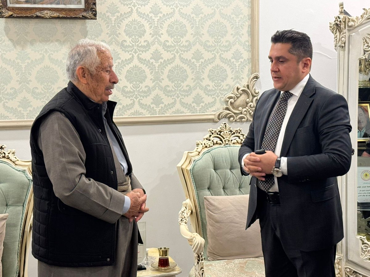 MuhamedArmand's tweet photo. ڕۆژی شەممە ( ١١ی نیسانی ٢٠٢٦ ) وەک سەرۆکی دەزگای بنیاد و پێگەیاندنی نیشتمان بە یاوەری ئەندامانی دەستەی بەڕێوەبردنی دەزگا سەردانی فەرماندەی تێکۆشەر و شۆڕشگێڕ لیوا عوسمان خۆشناومان کرد و ڕێزلێنانی دەزگامان پێشکەش بە بەڕێزیان کرد.
ئەم ڕێزلێنانە وەک وەفایەک بوو بۆ خزمەت و خەباتیان… https://t.co/GRwohVxkLr