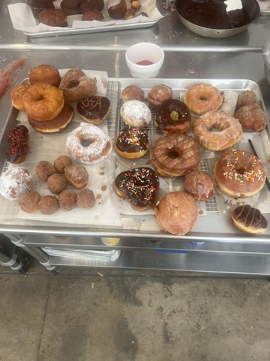 HairHustler128's tweet image. I think we Did good they tasted Perfect 👌 #Donuts 🍩