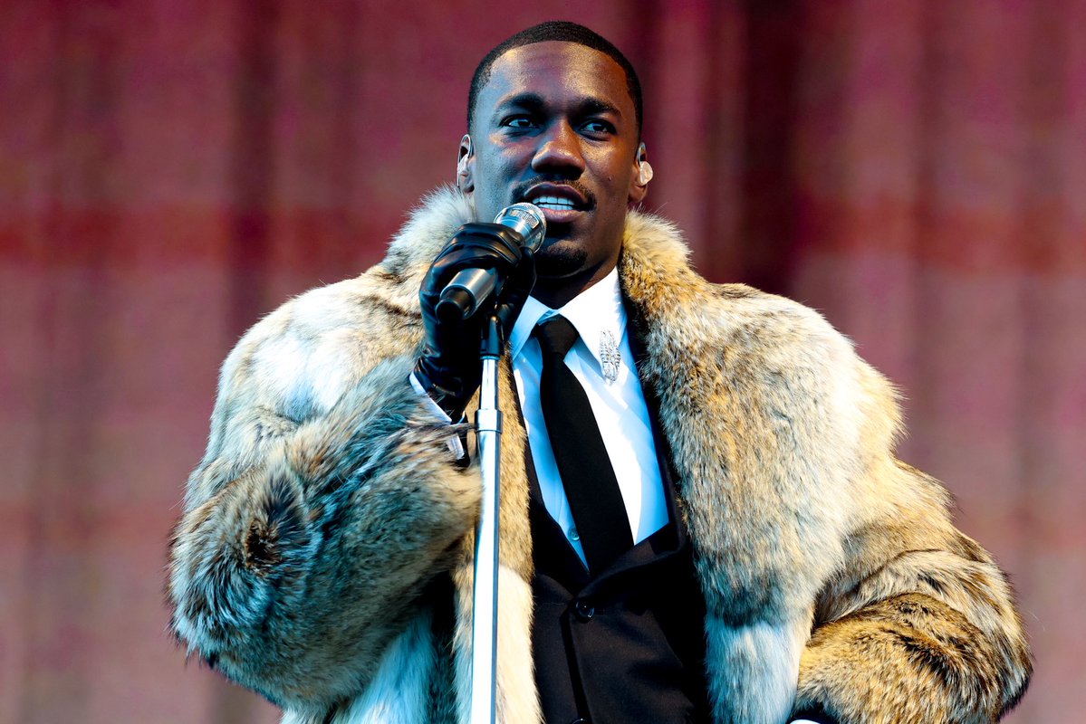 Complex Style tweet media