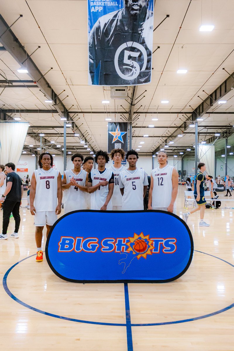 BIG SH🏀TS tweet media