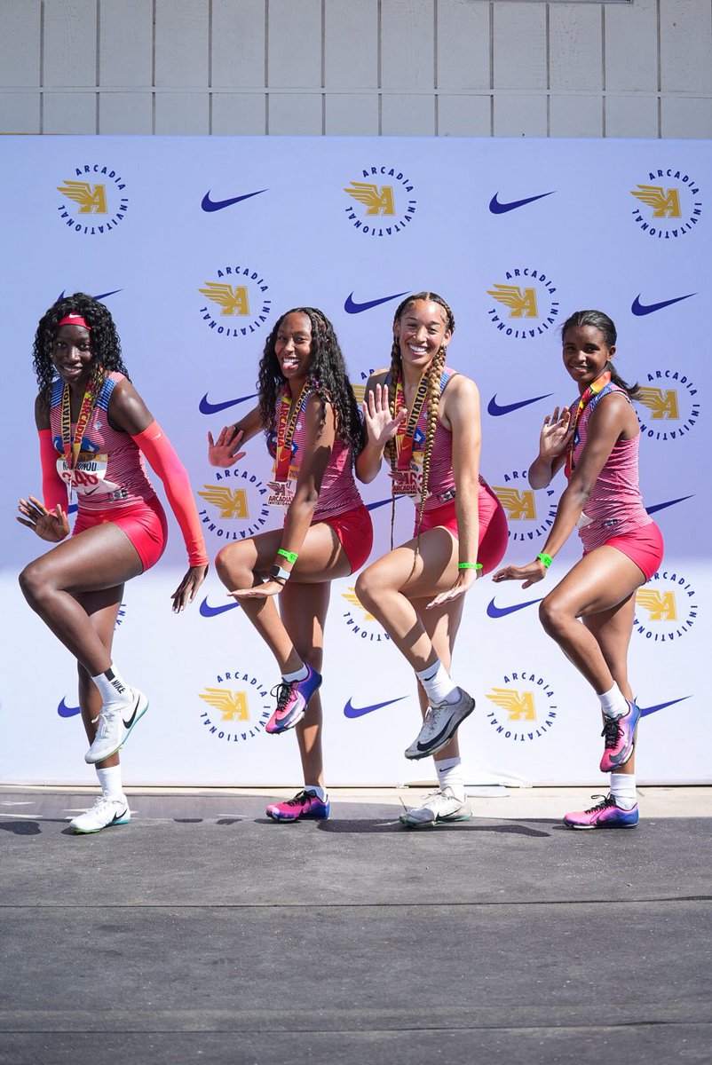 Serra_Track's tweet photo. Congratulations to Sarah Nahounou, Najah Kelly, Khloe Romero, and Mecca Muhammad for medaling in their heat in the Girls 4x1 at the Arcadia Invitational 🥉
#SerraSpeed https://t.co/Crm0JRZ7oU