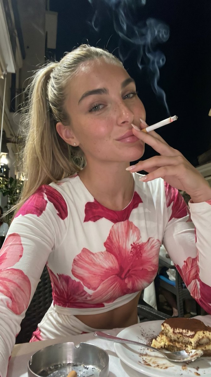 Sara Varnholt tweet media