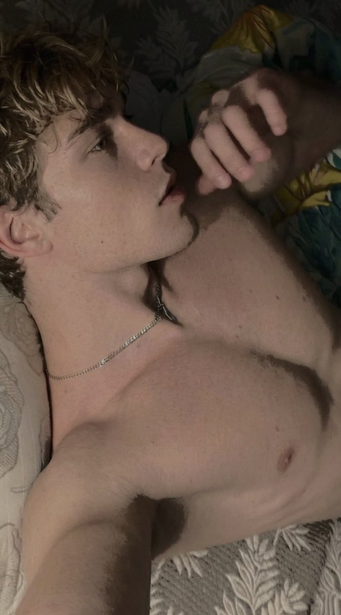 ۟ caín. tweet media