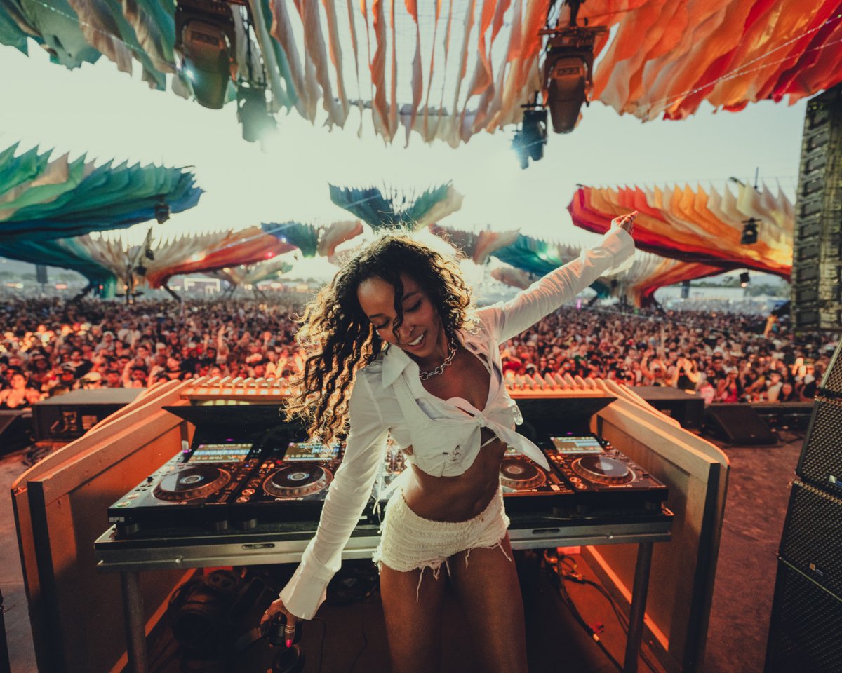 COACHELLA WTF THAT WAS INSANE 🥵