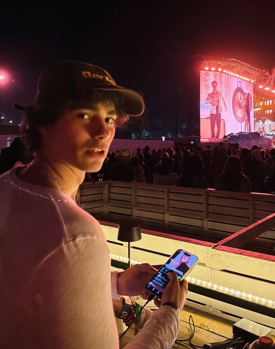 Samuel ♕ tweet media