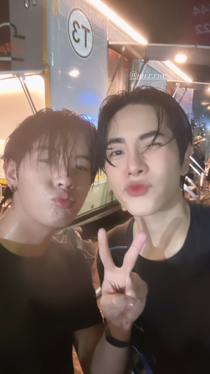 𝐹𝑒. 🫧 tweet media