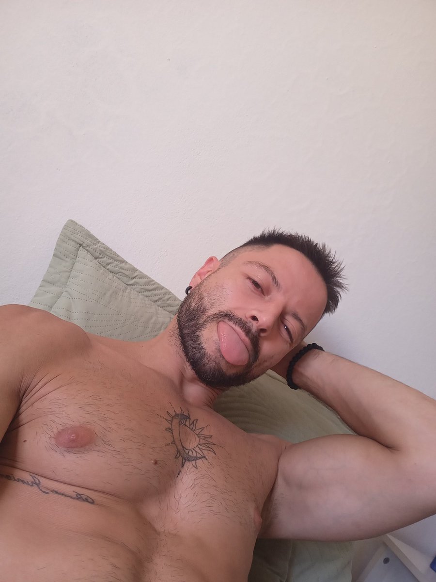 Ezequiel D. Vega tweet media