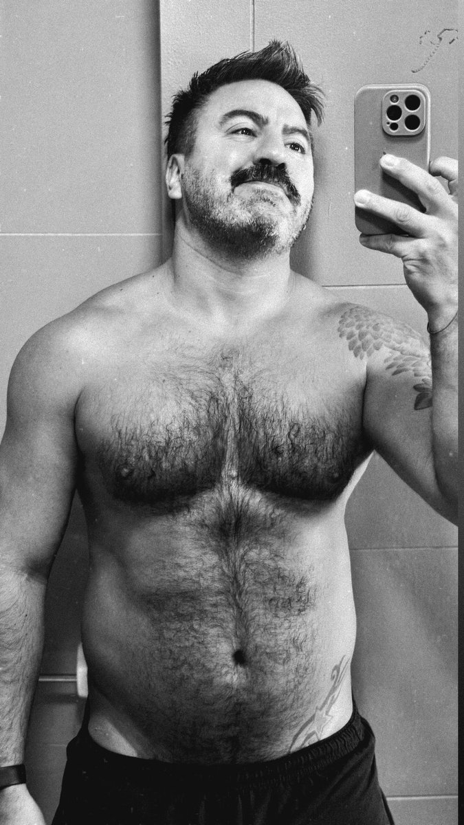 pato_pozo's tweet image. Domingo post competencia 🥈🏋🏽‍♂️ #wod #CrossFit #SundayFunday