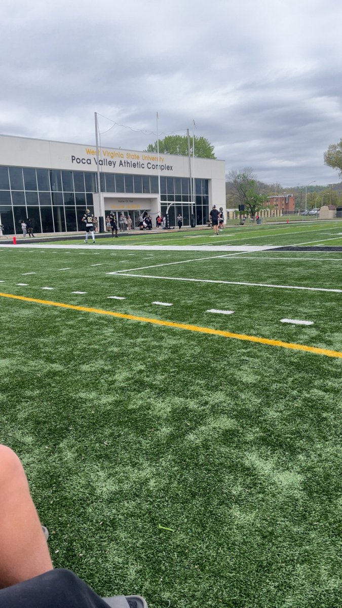 LedgerCorwin's tweet photo. Had a great time touring campus at @WvsuFootball and thank you to Coach @CoachPenn for having me out and introducing me to his amazing coaching staff!
-
-
@Coach_ThompsonL @zachwalls45 https://t.co/0TDa84k9SH