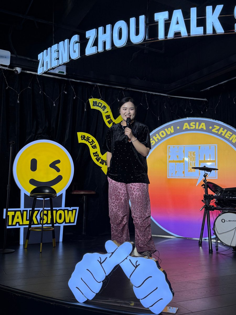 Amy Robbins tweet media