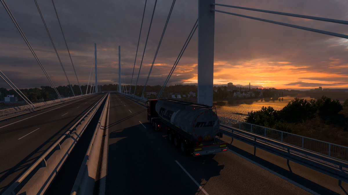 Vyseroy's tweet image. Nice chilled afternoon driving virtual trucks in #EuroTruckSimulator2. 
It's quite the pretty game for something that oringinally came out 14 years ago! Where's my fellow truck sim fans?
#gaming #simulatorgames