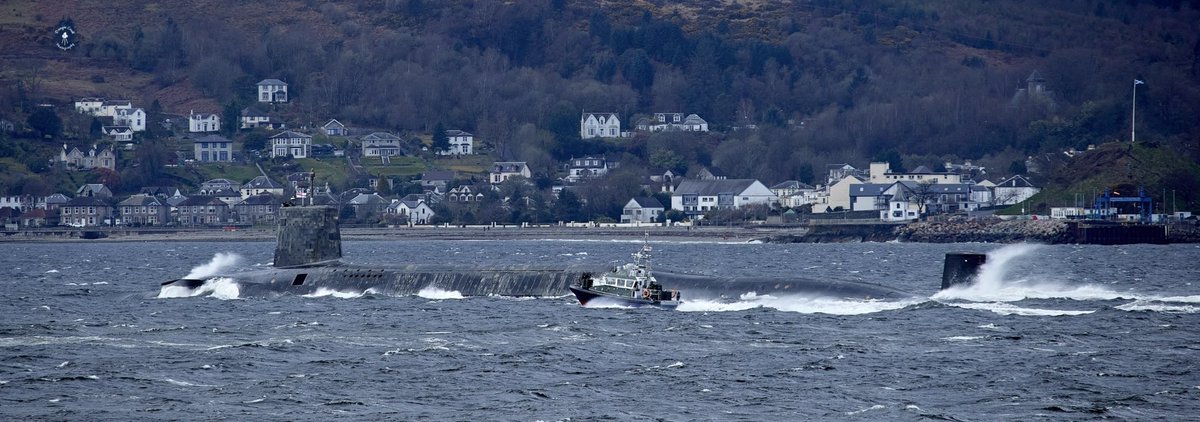 DougieCoullPix's tweet image. Few from this afternoon.

#submariner #submarine #hmnbclyde #maritime #shipping #modpolice #photography #vanguardclass