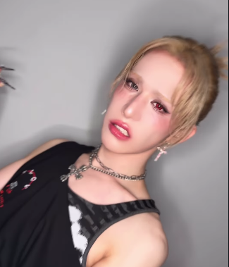 ruislay's tweet photo. I hope they never stop making this mean girl face https://t.co/L28dyHvL8S
