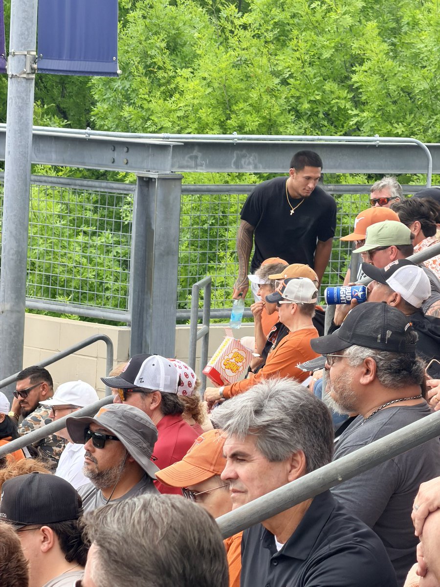 Cory_Mose's tweet image. Carolina Panthers WR Tetairoa McMillan is in the building 

He told me he’s here supporting family 
#HookEm | #Texas