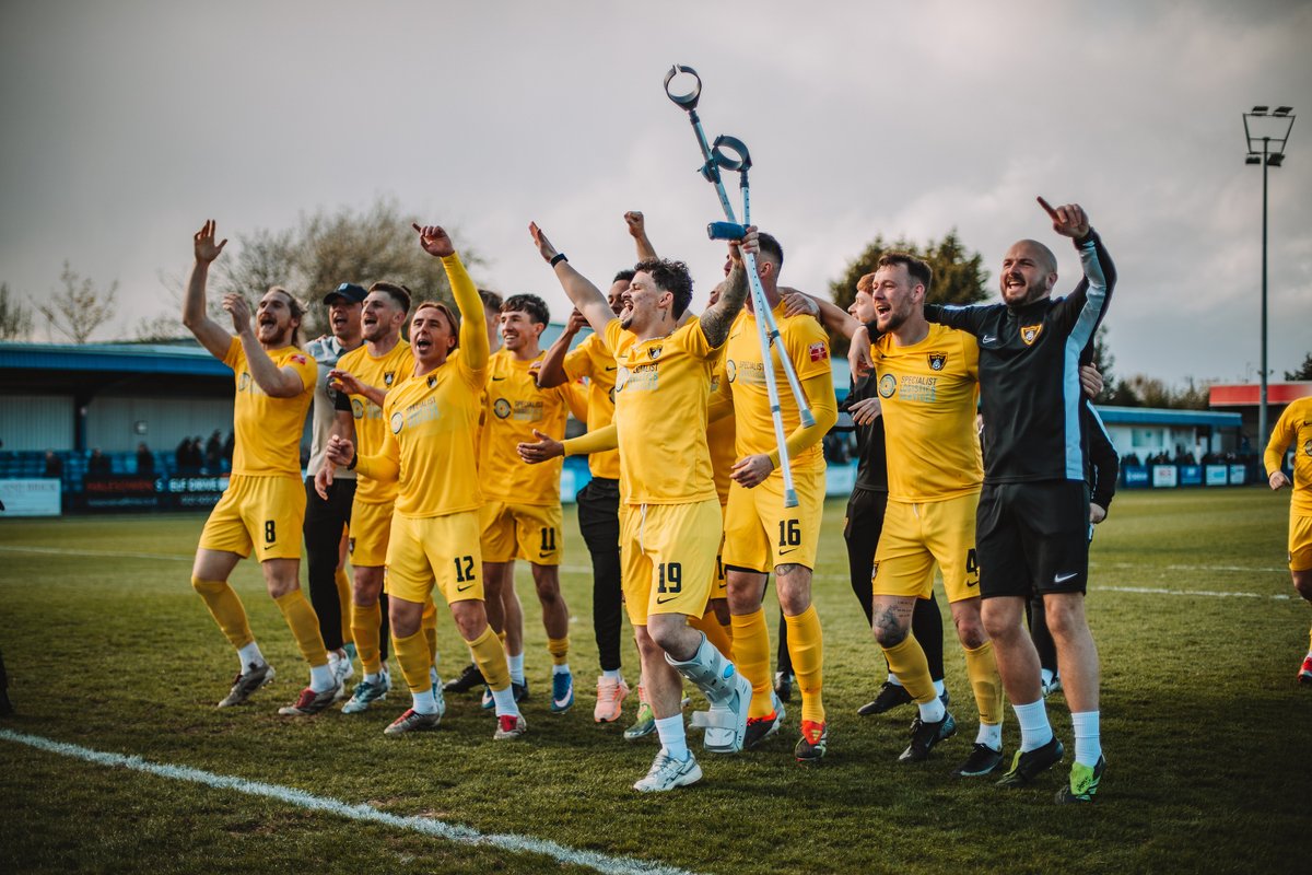 Harborough Town F(C) 🐝 tweet media