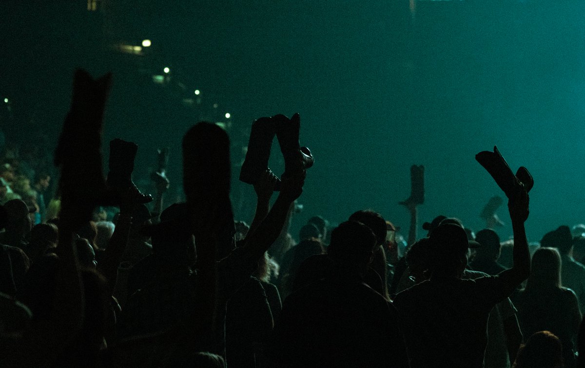 Eric Church tweet media