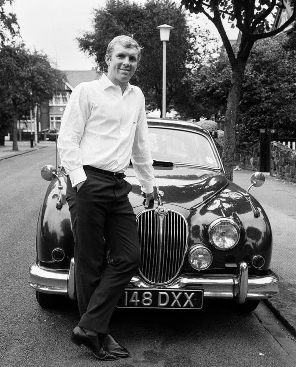 Superstar_Cars's tweet photo. Remembering Bobby Moore OBE, West Ham United and England legend, who would have turned 85 today. 

#BobbyMoore #WHU #COYI ⚒️ https://t.co/0y5EKYMsjT