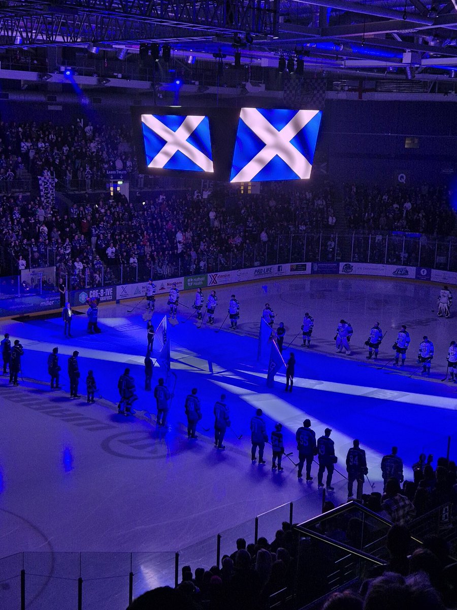 CoullingKev's tweet photo. Road trip to Glasgow clan for their playoffs 2nd leg game just fancied a ride out 💜🏒 https://t.co/jdJN4TdP4Y