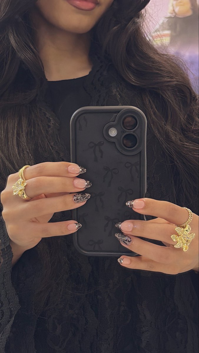 Lulú del Sol tweet media