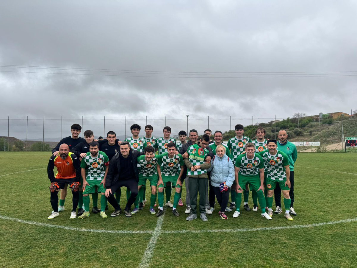 cd_aninon's tweet photo. GRACIAS GRACIAS Y GRACIAS ANIÑÓN

💜💚🤍 https://t.co/mGpzn4YLrN