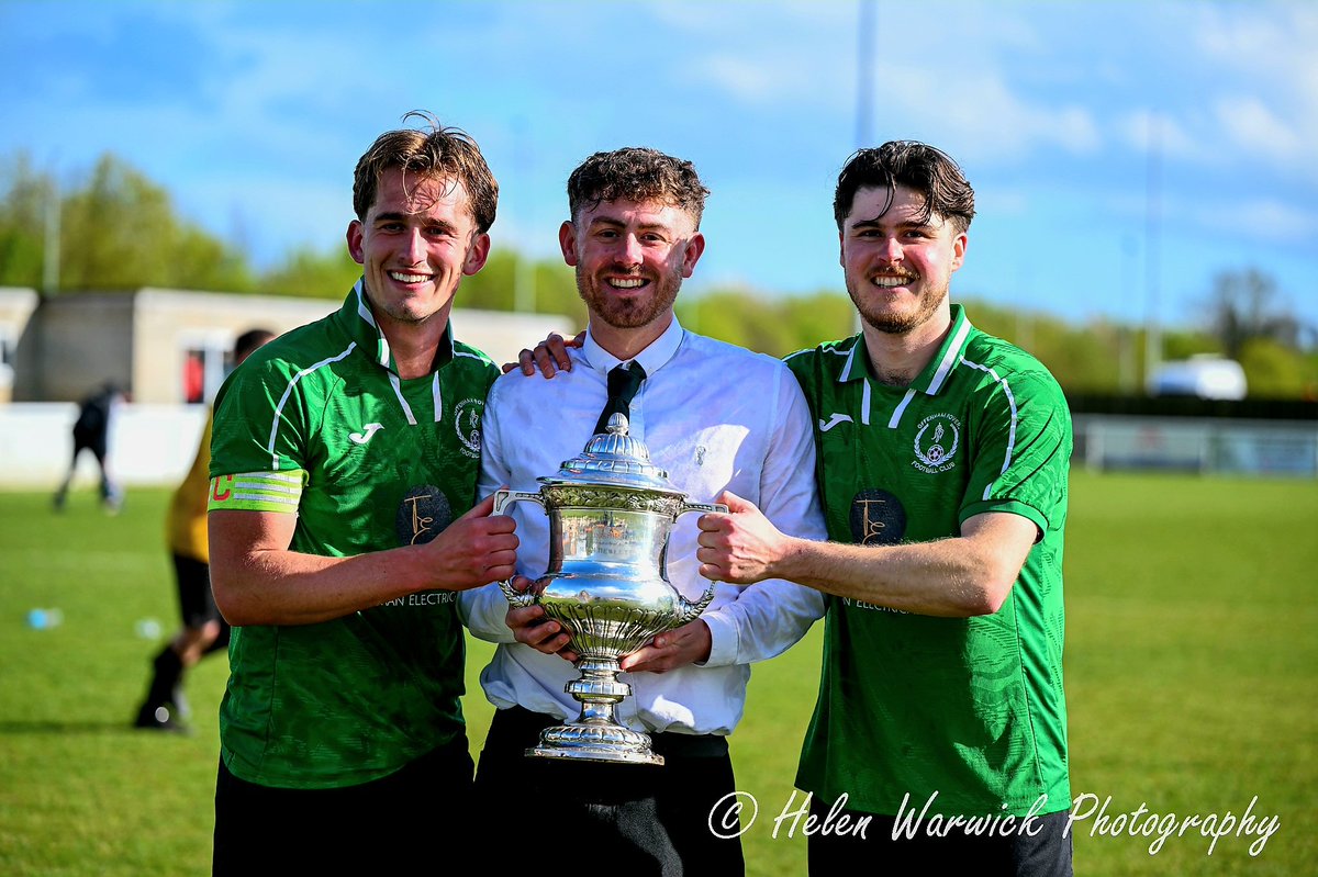 Helen Warwick tweet media