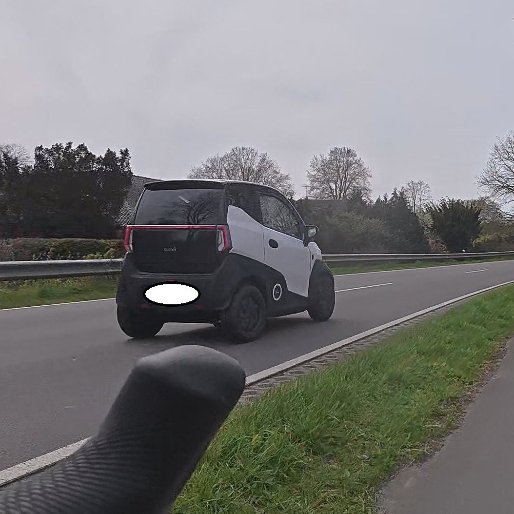 blueRacerOL's tweet photo. Interessante E-Autos waren heute unterwegs.
#mdRddG #Nissan #Silence https://t.co/pJZqxUYhXk