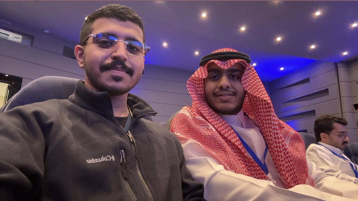عبدالله tweet media