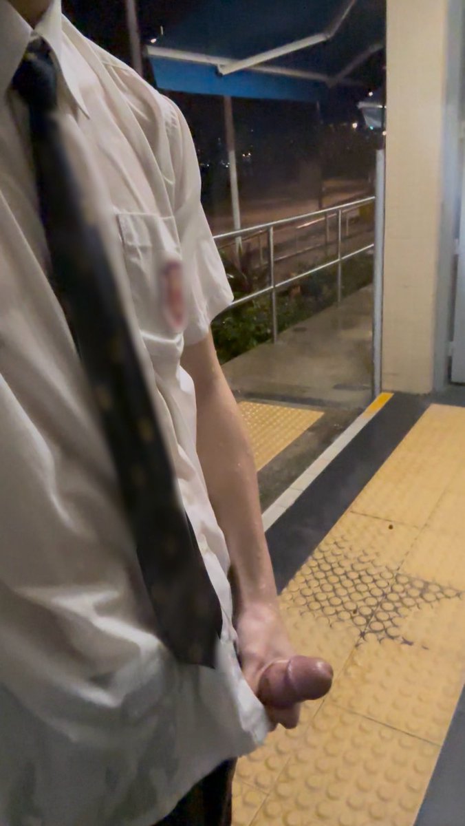 騎牛師 tweet media