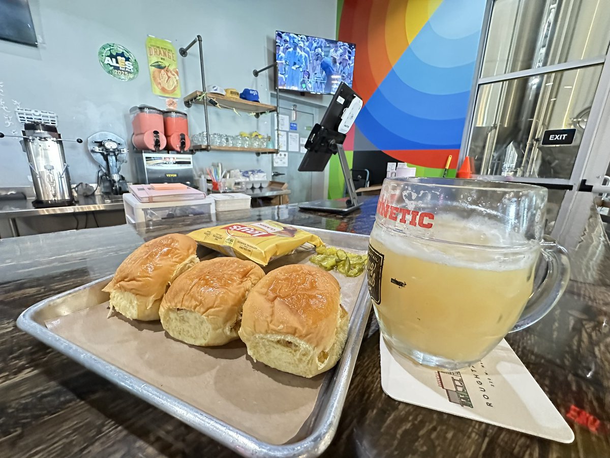 That Wes Guy tweet media